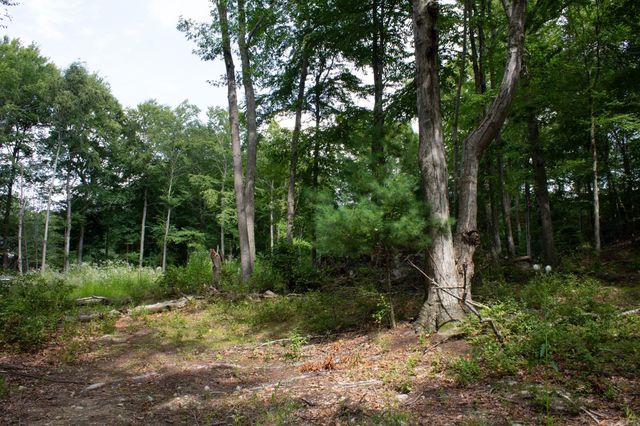 184 Bayview Ave, Berkley, MA 02779