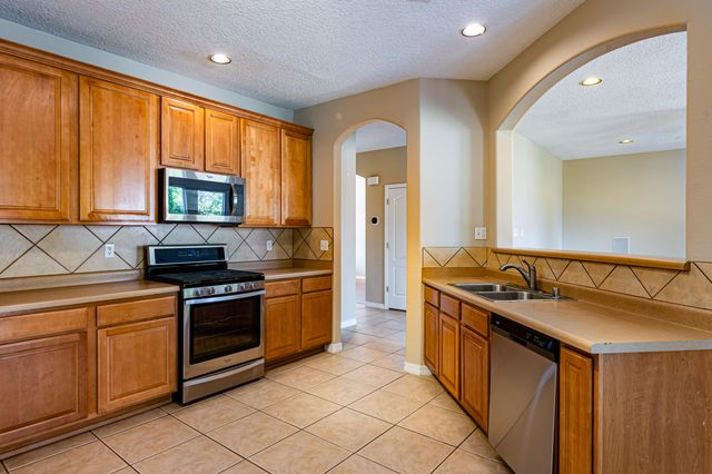 1608 Veridian Drive SE, Rio Rancho, NM 87124