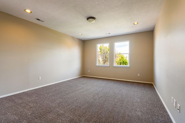 1608 Veridian Drive SE, Rio Rancho, NM 87124