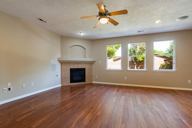 1608 Veridian Drive SE, Rio Rancho, NM 87124