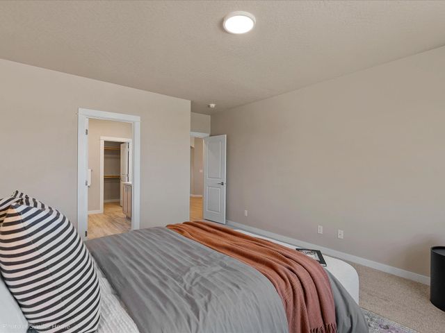 5341 N Sun Beam Ln, Spokane, WA 99217