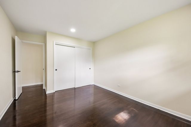 15725 New England Avenue, Tinley Park, IL 60477