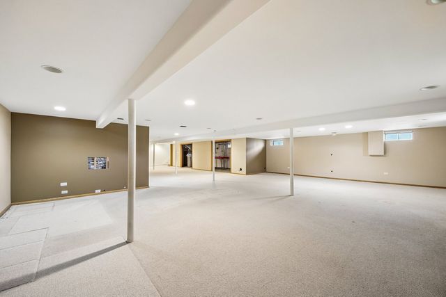 15725 New England Avenue, Tinley Park, IL 60477