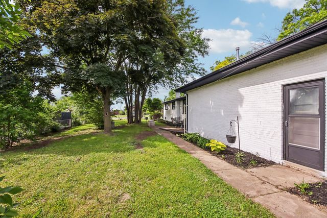 15725 New England Avenue, Tinley Park, IL 60477