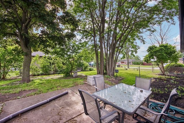 15725 New England Avenue, Tinley Park, IL 60477