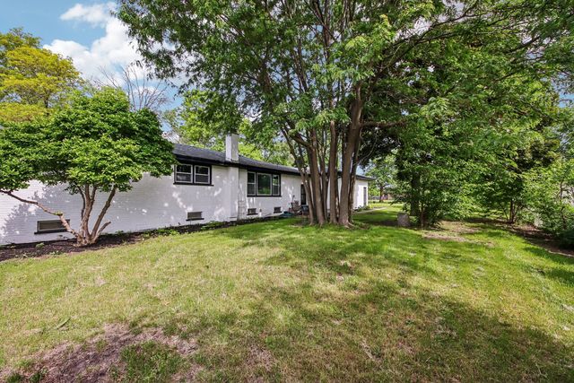 15725 New England Avenue, Tinley Park, IL 60477