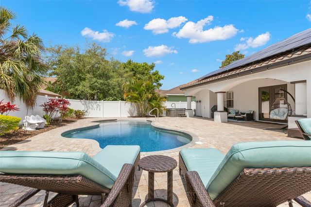 1502 RIVER COURT, Tarpon Springs, FL 34689