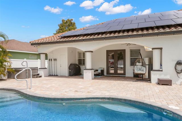 1502 RIVER COURT, Tarpon Springs, FL 34689