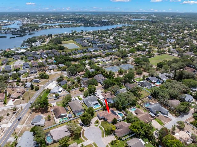 1502 RIVER COURT, Tarpon Springs, FL 34689