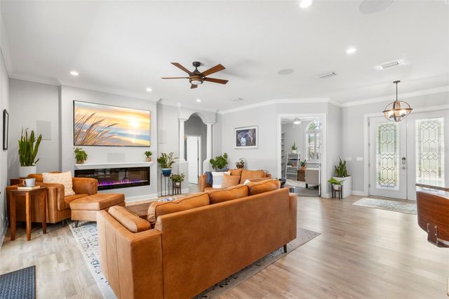 1502 RIVER COURT, Tarpon Springs, FL 34689