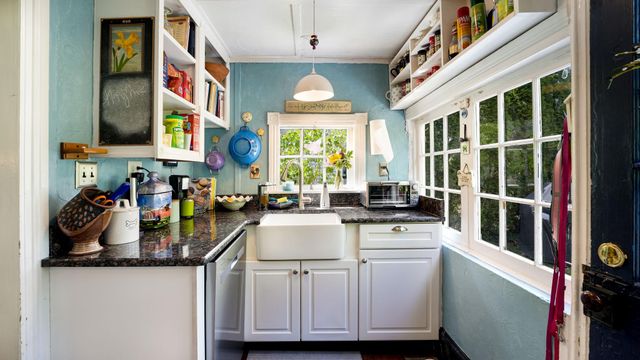 51 HILLSIDE AVE, Doylestown, PA 18901