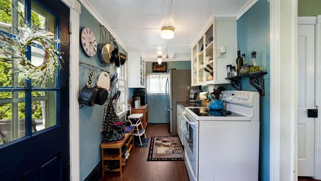 51 HILLSIDE AVE, Doylestown, PA 18901