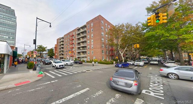 142-05 Roosevelt Avenue 519, Flushing, NY 11354