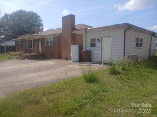 2815 Highland Drive, Lincolnton, NC 28092