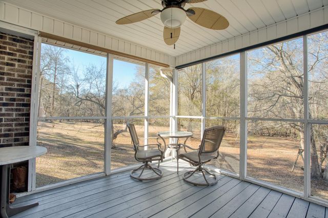 1016 Gravelley Gulley Circle, Conway, SC 29526