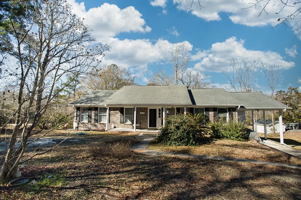 1016 Gravelley Gulley Circle, Conway, SC 29526