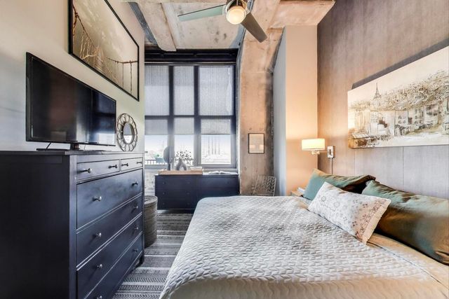 320 E 21ST Street 501, Chicago, IL 60616