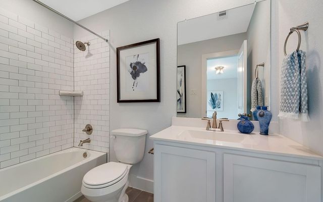 760 Red Mulberry Street, La Marque, TX 77568