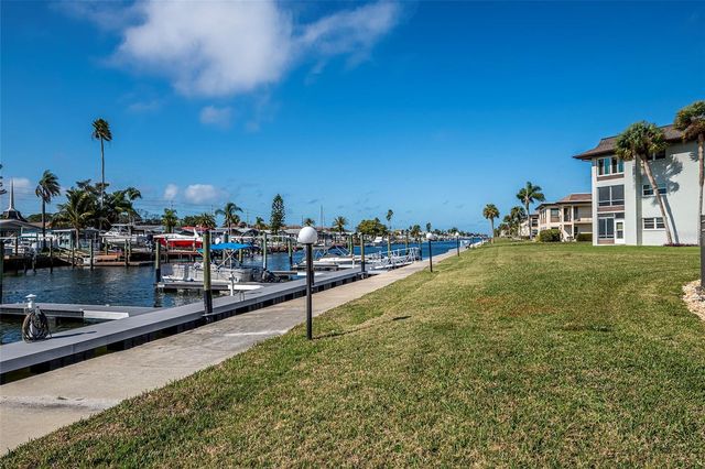 5197 SILENT LOOP 224, New Port Richey, FL 34652