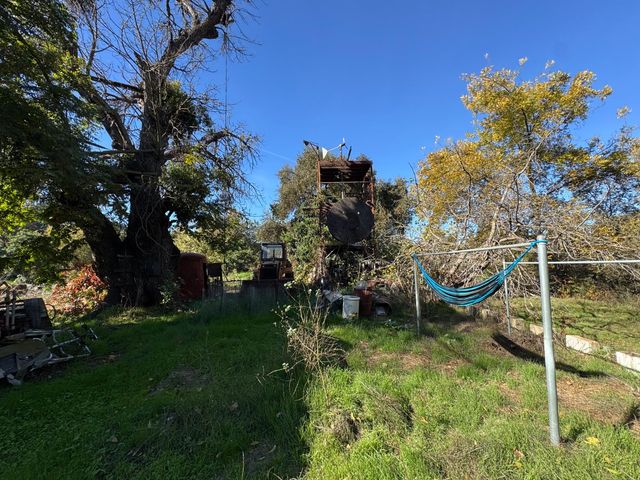 2547 Parkdale Dr, Modesto, CA 95358