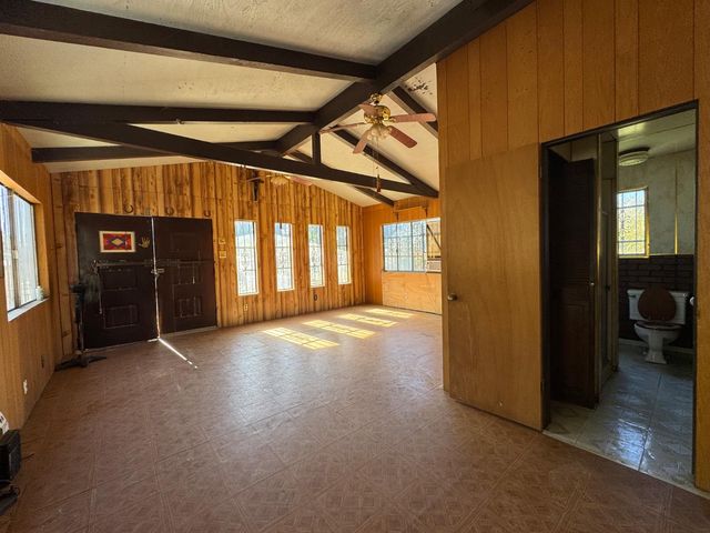 2547 Parkdale Dr, Modesto, CA 95358