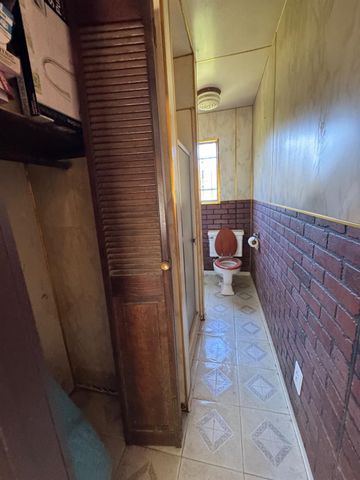 2547 Parkdale Dr, Modesto, CA 95358