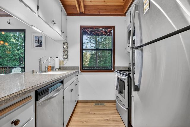 2316 Pamela Ct, Arnold, CA 95223