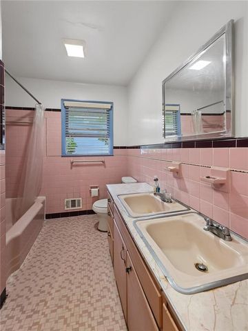 675 Holly Drive, Gainesville, GA 30501