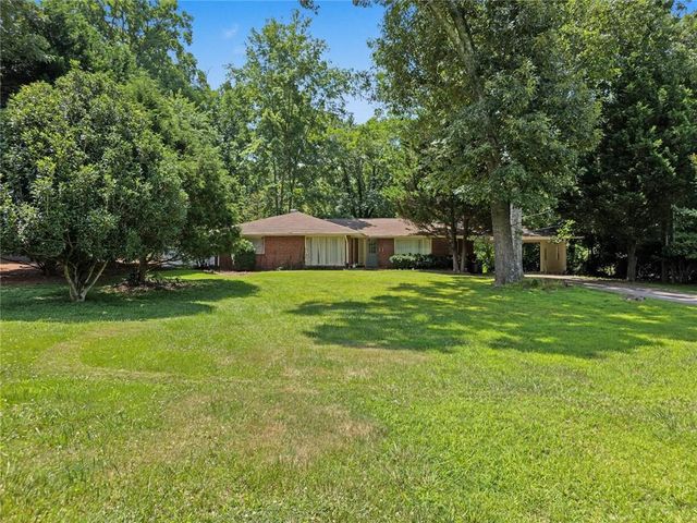 675 Holly Drive, Gainesville, GA 30501