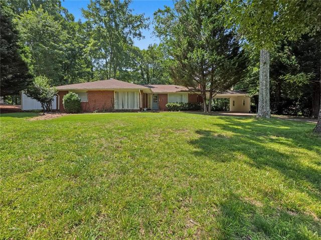 675 Holly Drive, Gainesville, GA 30501