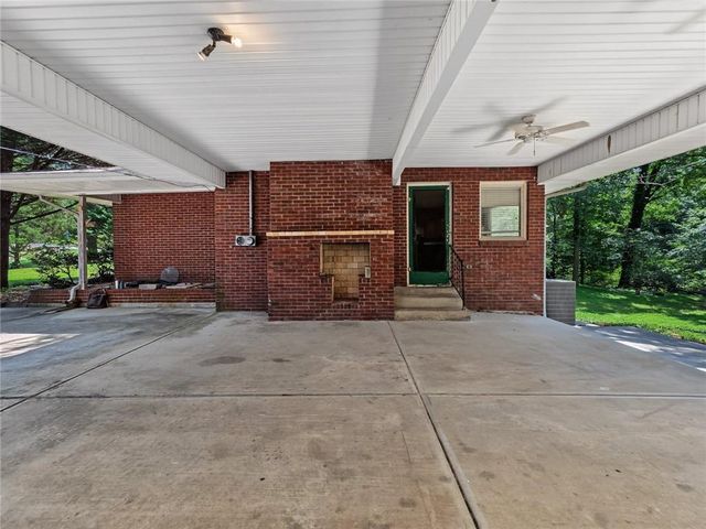 675 Holly Drive, Gainesville, GA 30501