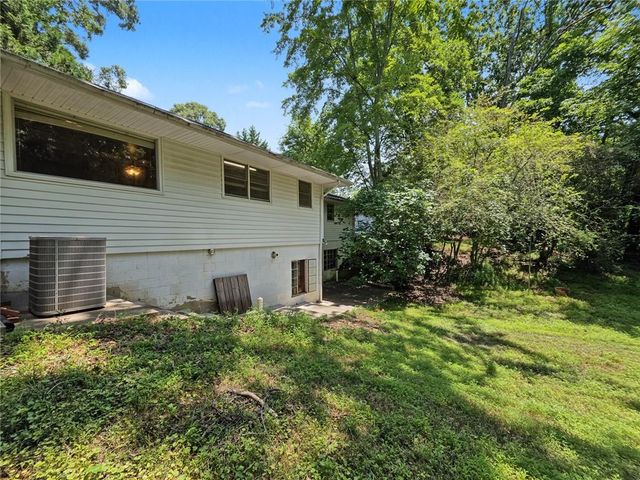 675 Holly Drive, Gainesville, GA 30501