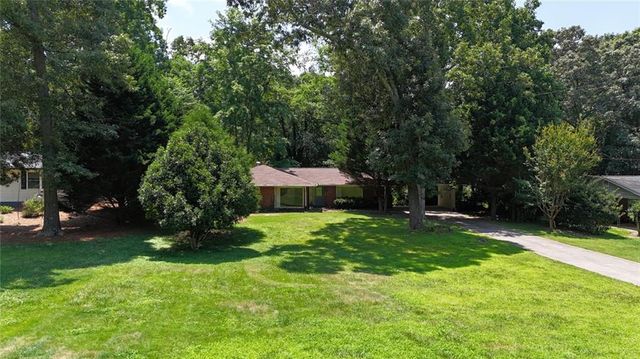 675 Holly Drive, Gainesville, GA 30501