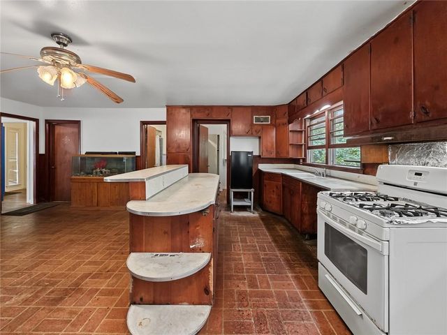 675 Holly Drive, Gainesville, GA 30501