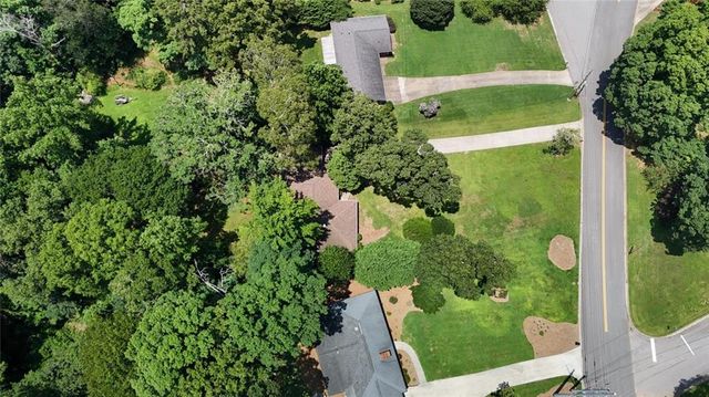 675 Holly Drive, Gainesville, GA 30501