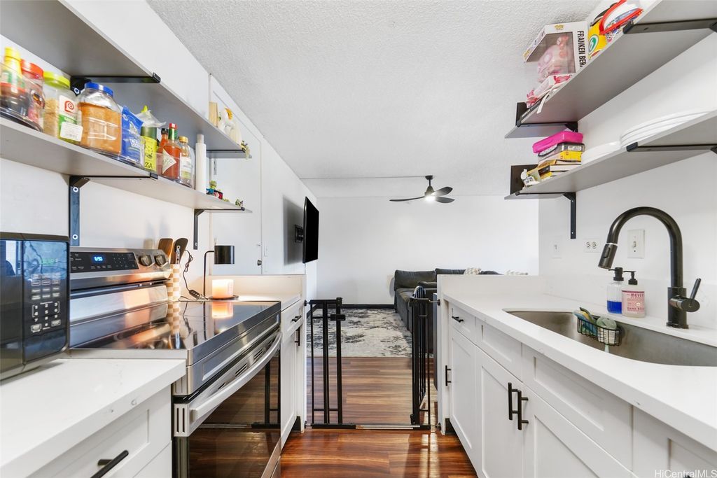 1250 Richard Lane 410, Honolulu, HI 96819