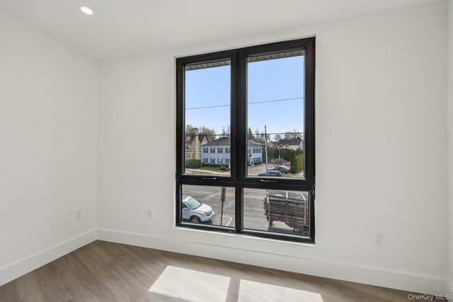 325 Manville Road 201, Pleasantville, NY 10570
