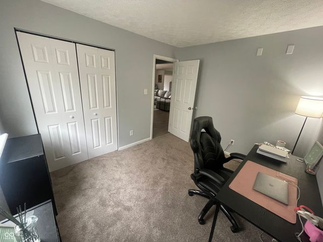 453 Ashby Drive, Greenfield, IN 46140