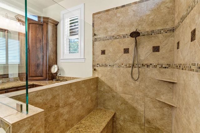 105 Parc Oaks Drive, Aledo, TX 76008