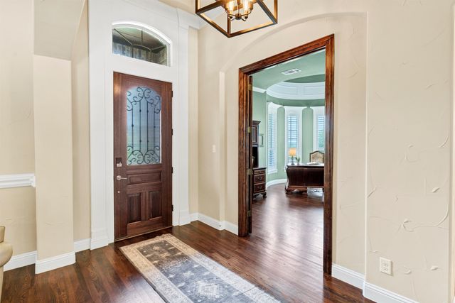 105 Parc Oaks Drive, Aledo, TX 76008