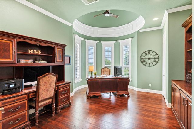 105 Parc Oaks Drive, Aledo, TX 76008