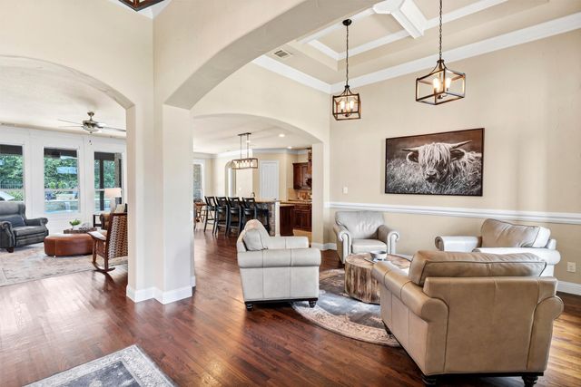 105 Parc Oaks Drive, Aledo, TX 76008