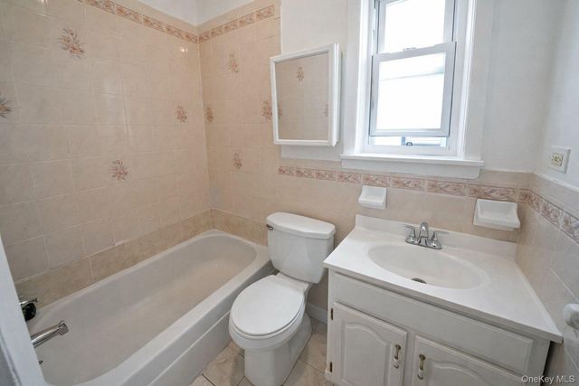 13841 230th Place 1st floor, Laurelton, NY 11413