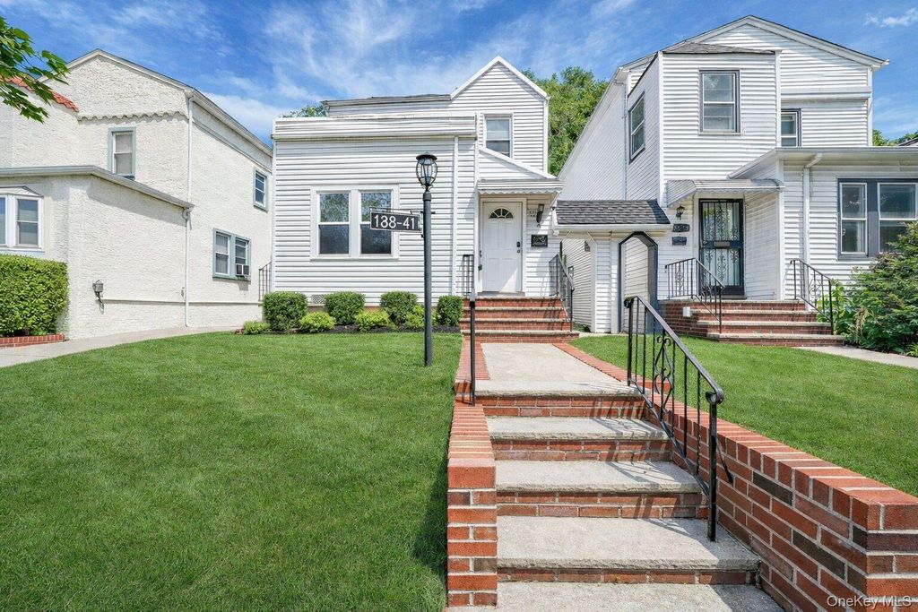 13841 230th Place 1st floor, Laurelton, NY 11413