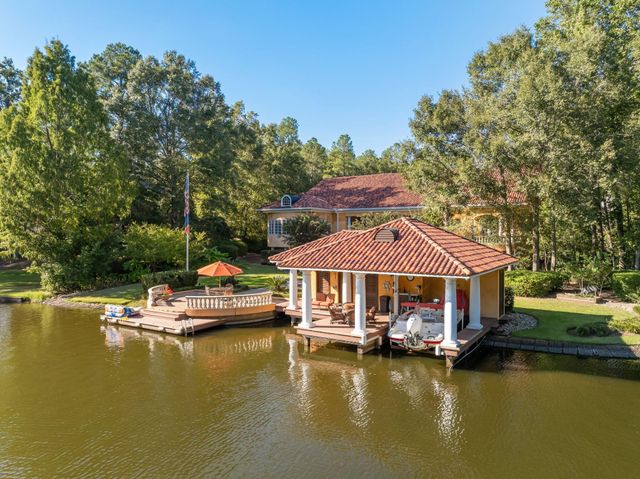 16 Chandeleur Point, Hattiesburg, MS 39402