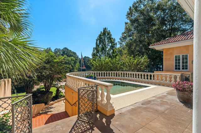 16 Chandeleur Point, Hattiesburg, MS 39402