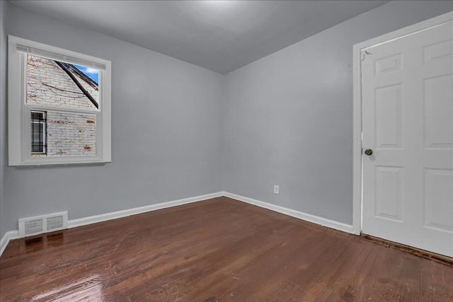 17212 Sunderland Road, Detroit, MI 48219