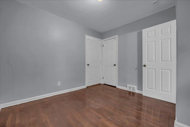 17212 Sunderland Road, Detroit, MI 48219