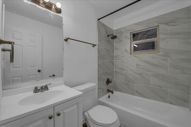 17212 Sunderland Road, Detroit, MI 48219