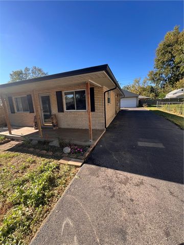 2431 Guernsey Dell Avenue, Dayton, OH 45404